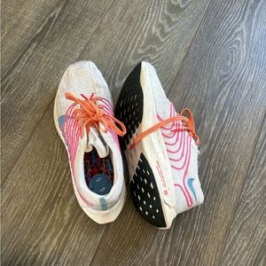 Nike Pegasus zoom x women’s sneakers